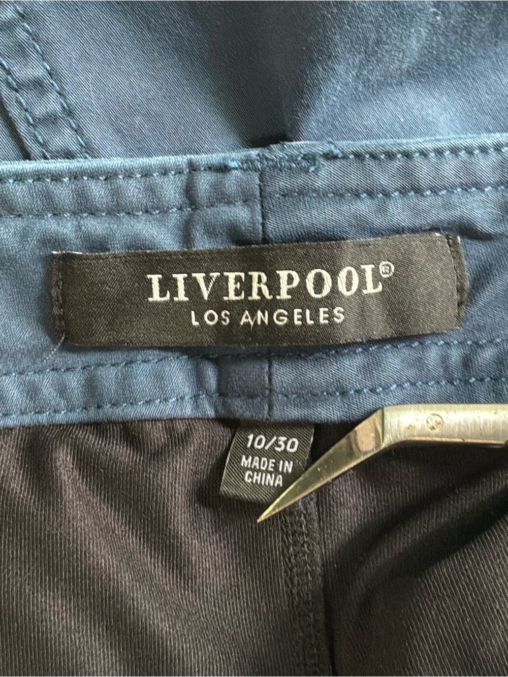 Liverpool Cargo Skort with Built in “spanx” - Picture 6 of 8